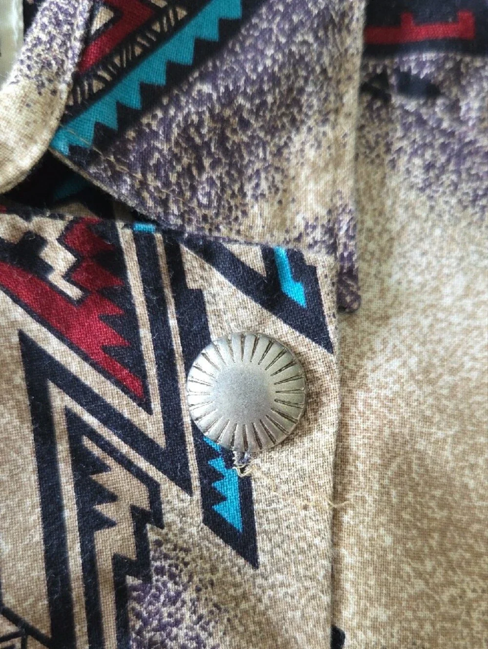 Vintage Wrangler Beige Aztec-Print Lightweight Buttom Up Shirt